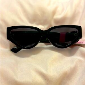 Black Cat-Eye Women's Sunglasses - Classic Chic Betsey Johnson